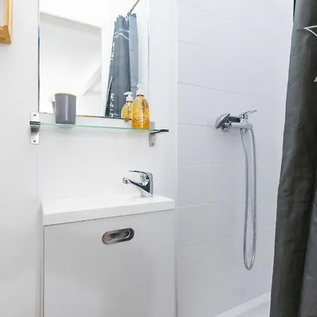 Le Petit Panier 4 - 2-3 Pers Terrasse Rooftop Clim Vieux-port Apartment Marseilles